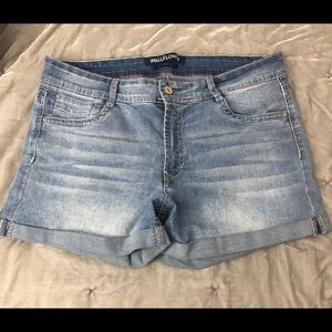 Wallflower shorts - size 15